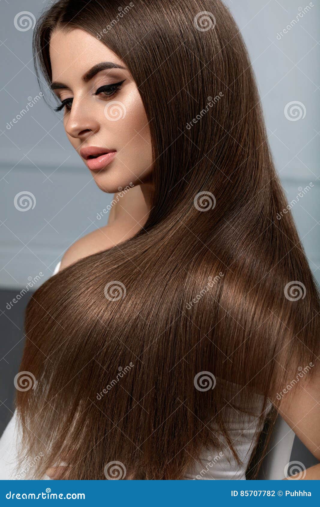 Beautiful Hair. Woman Model with Glossy Straight Long Hair Stock Photo -  Image of haircare, health: 85707782