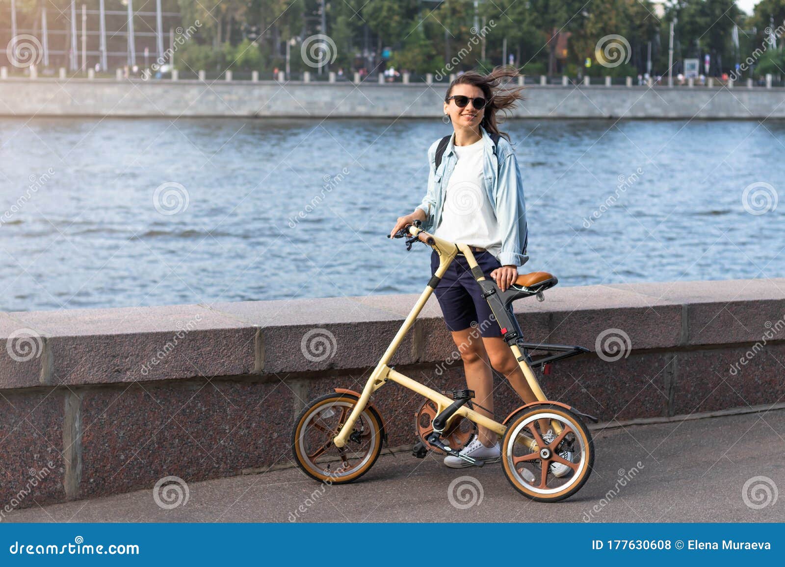 Beautiful Happy White Woman In Sunglasses Stands On The