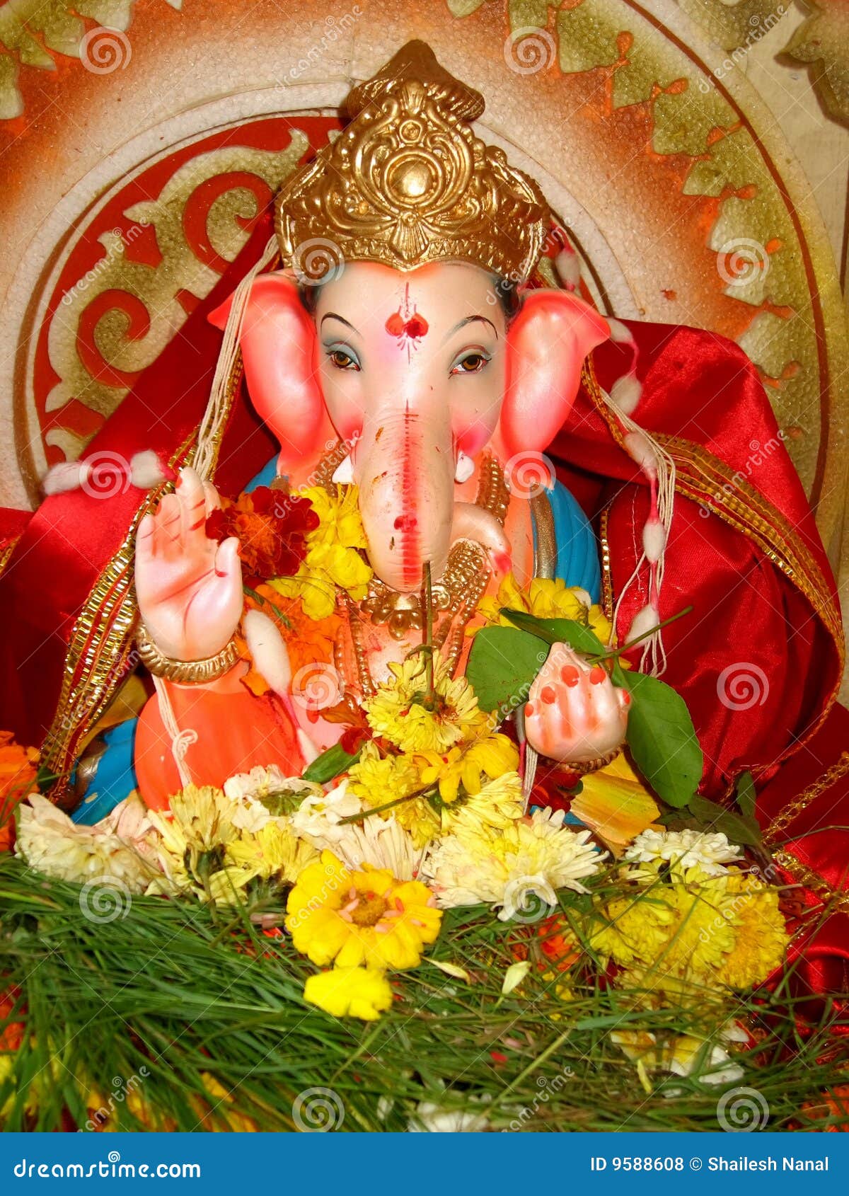 Beautiful Idol Lord Ganesh-I Stock Photo - Image of pink, gajanan ...