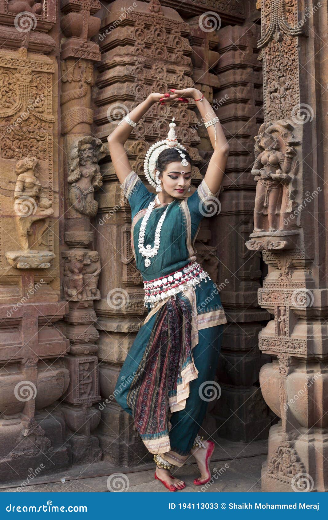 beautiful#nrityakala#classical#dance#classicalform#indianclassical#indianclassicdanceform  | Bharatanatyam costume, Bharatanatyam poses, Bharatanatyam dancer