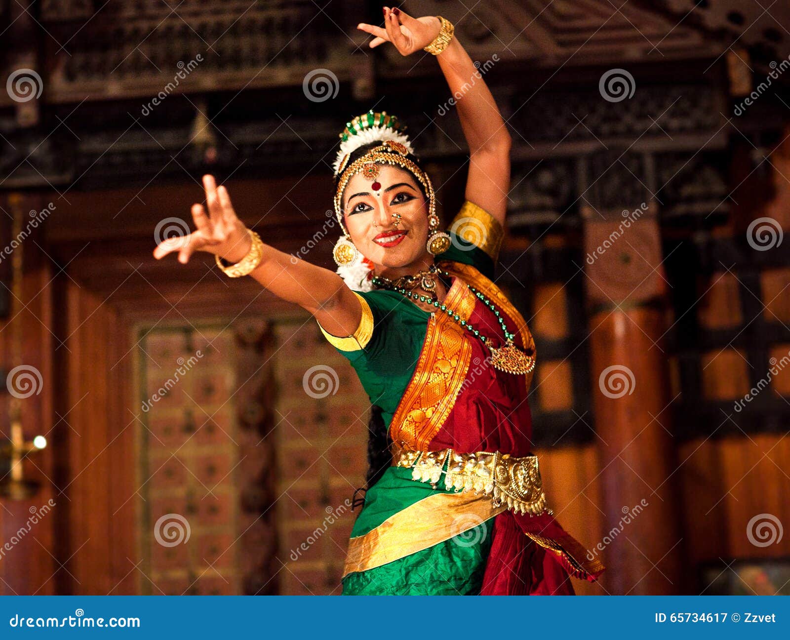 Beautiful Indian Girl Dancing Bharat Natyam Dance India Editorial Photography Image Of Bharatnatyam Expression 65734617