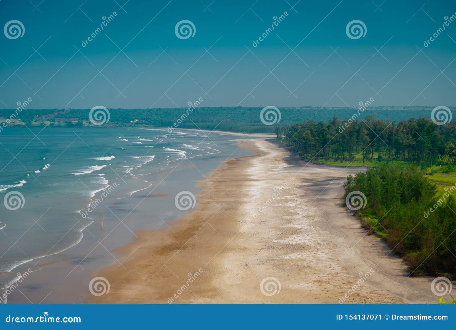 beautiful konkan beach in maharashtra