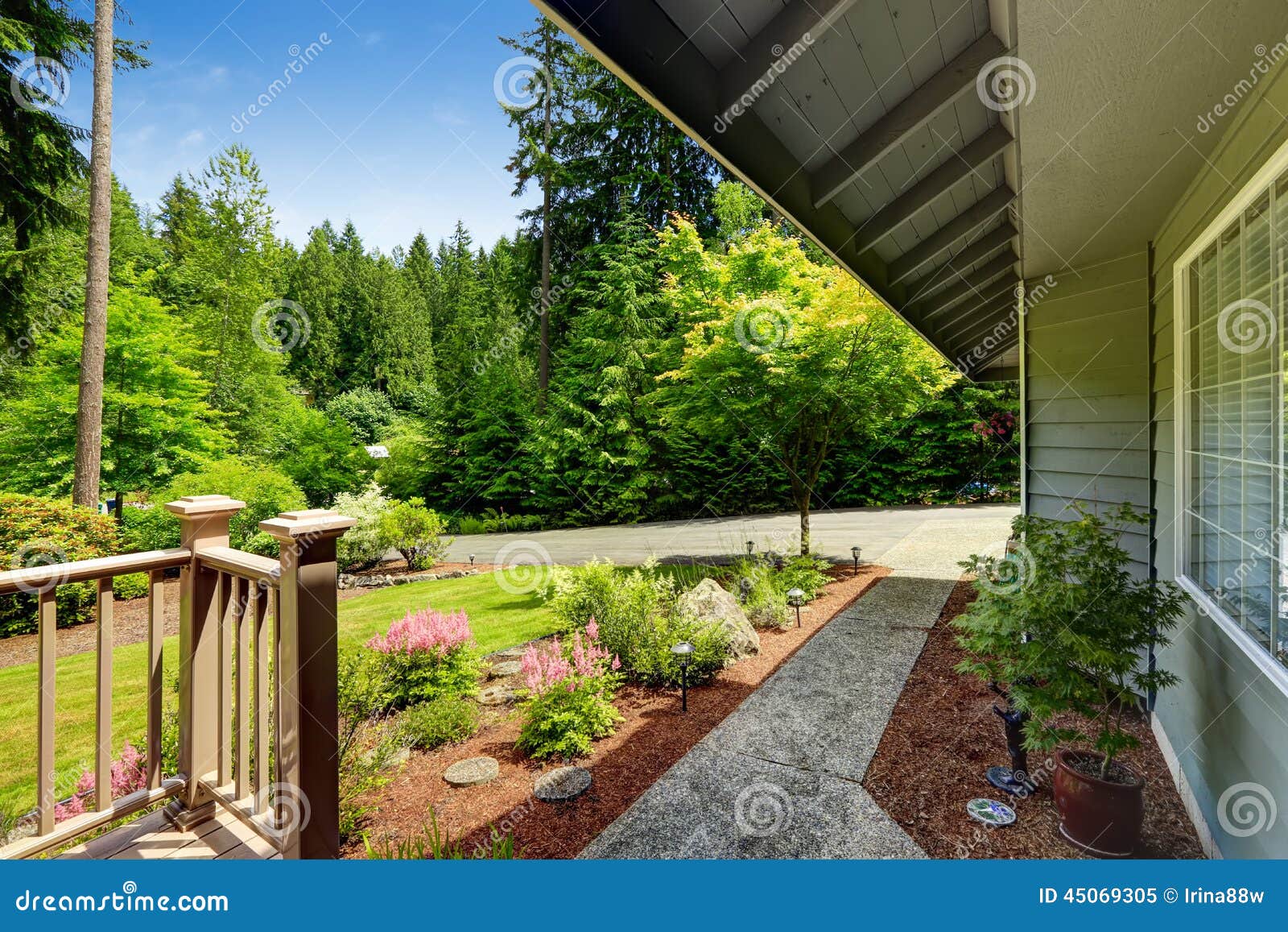 landscapedesign: Landscape Design House Front