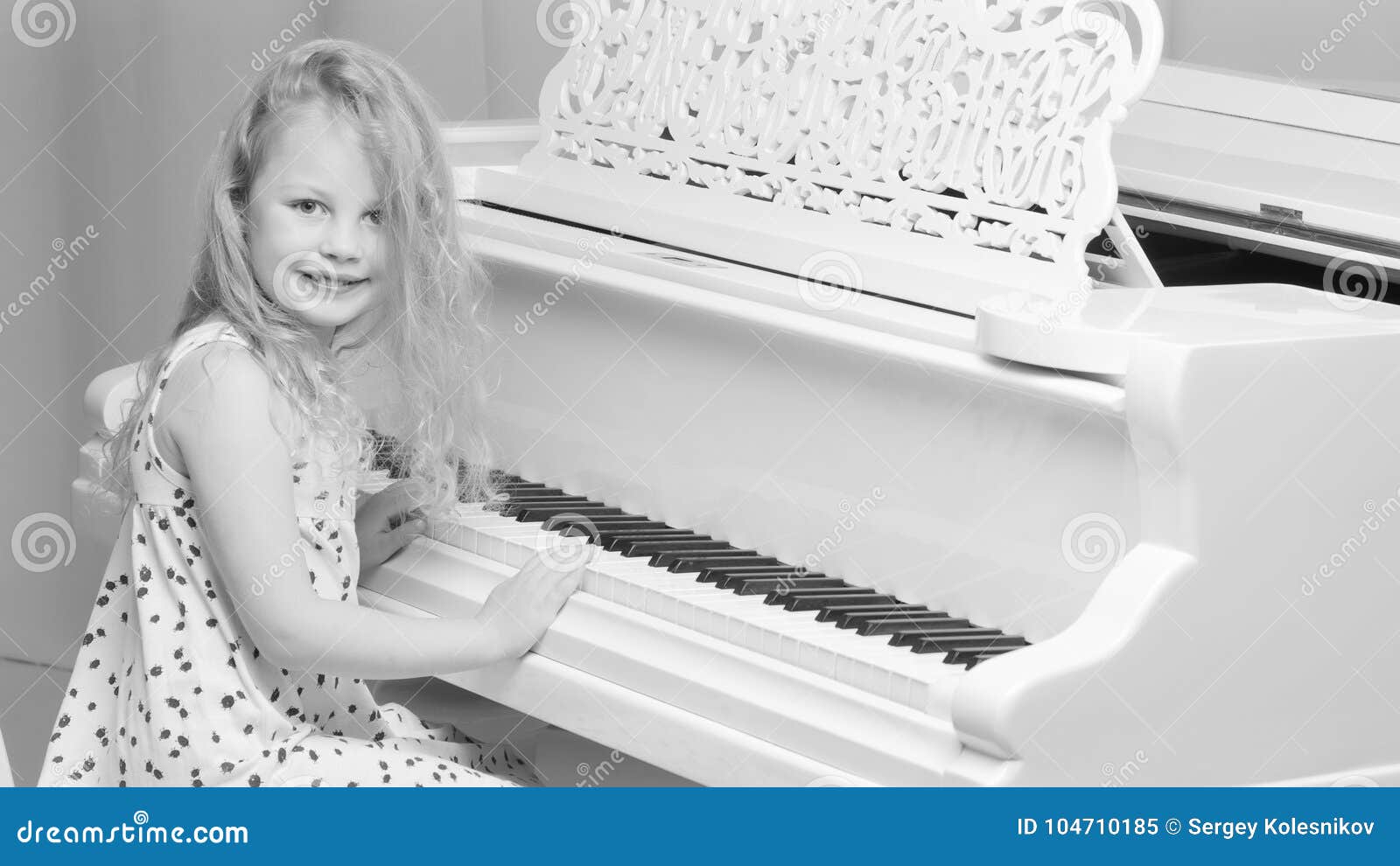 Piano White Little for android download Piano White Little for android download