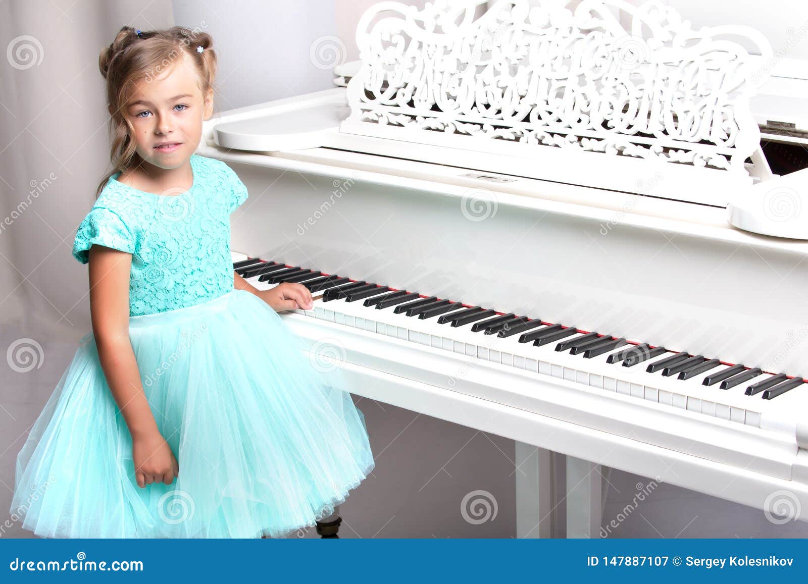 Piano White Little download the new version for iphone Piano White Little download the new version for iphone