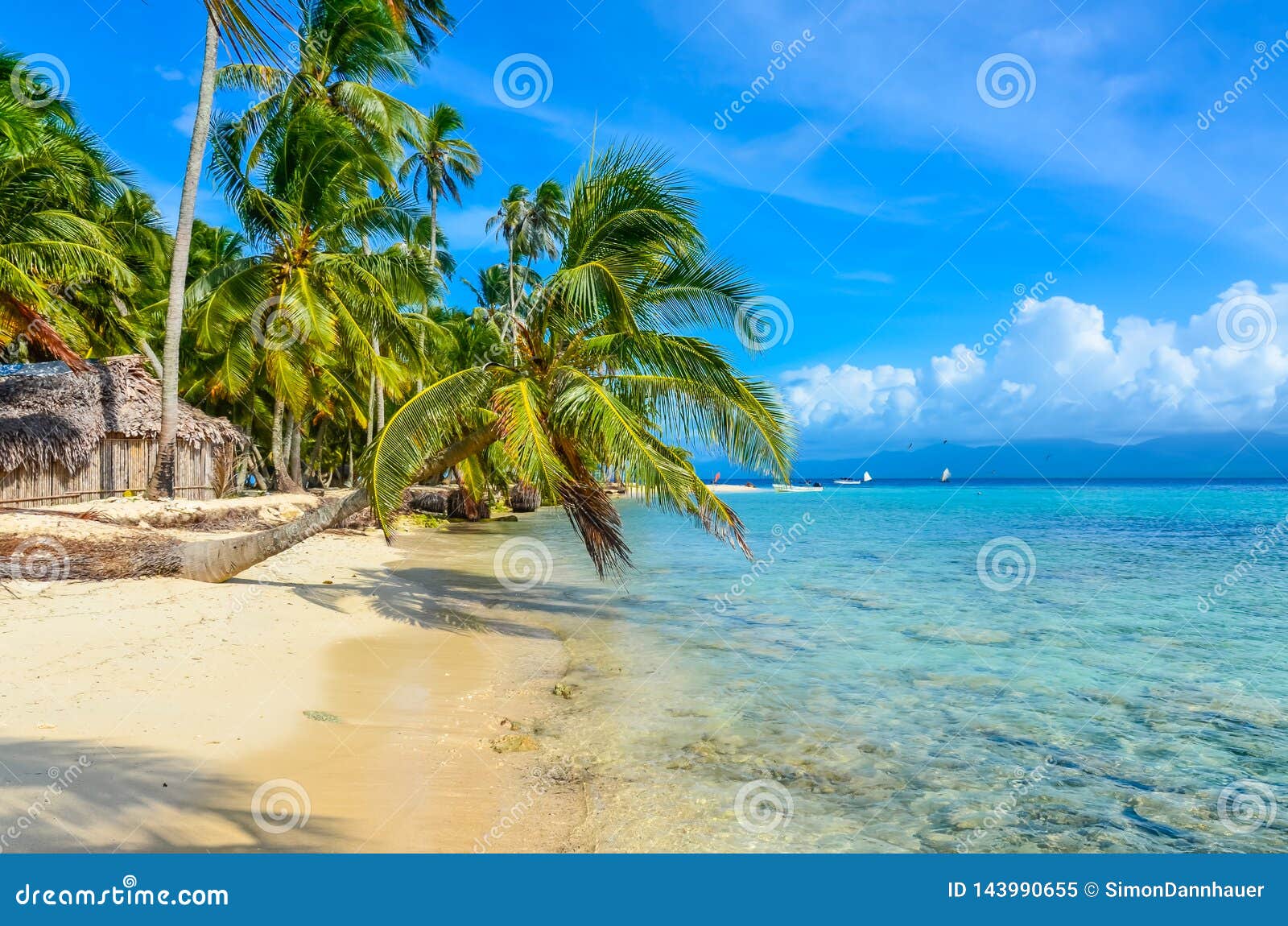 beautiful lonely beach in caribbean san blas island, kuna yala, panama. turquoise tropical sea, paradise travel destination,