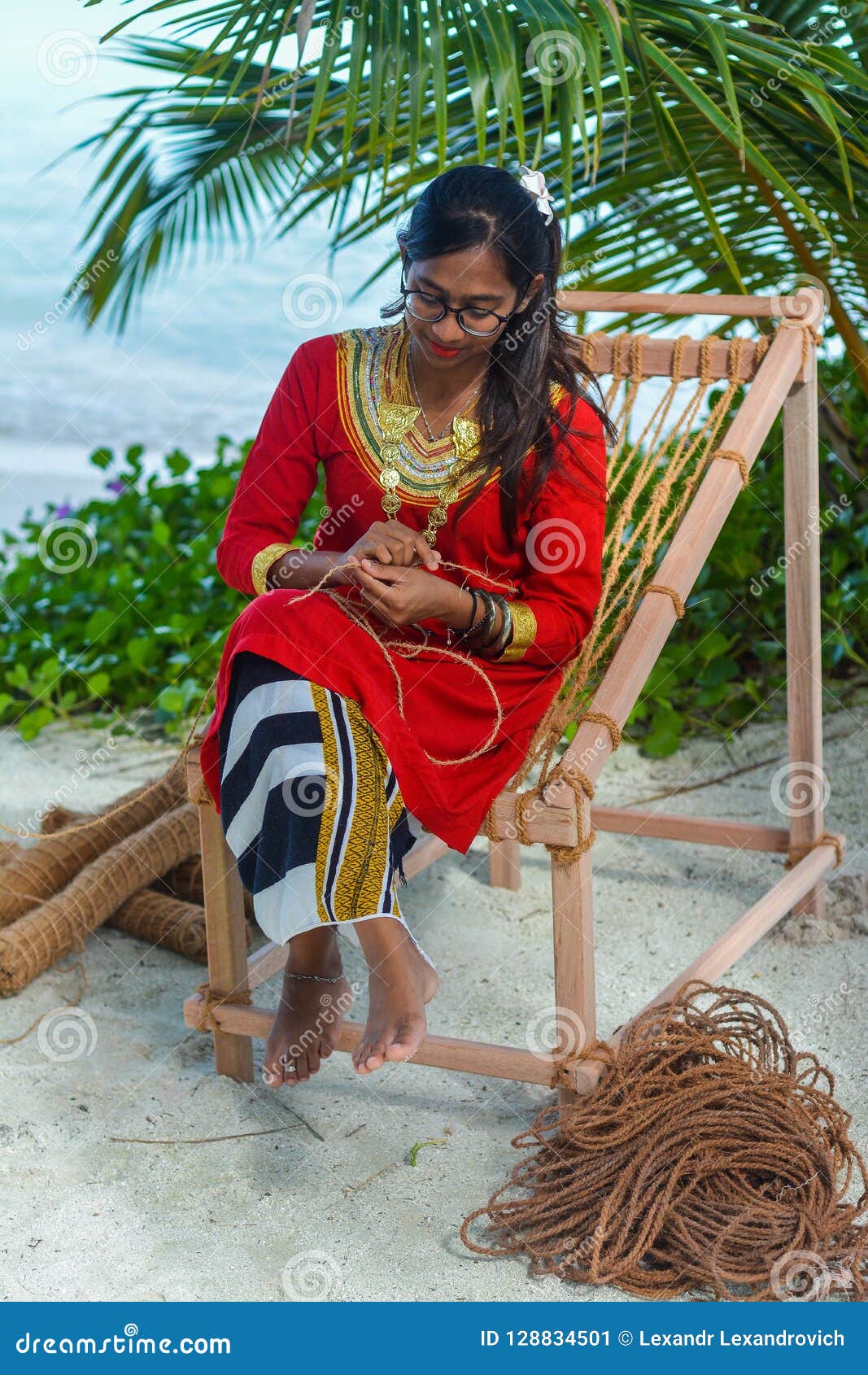 Update more than 111 maldives traditional dress latest - jtcvietnam.edu.vn