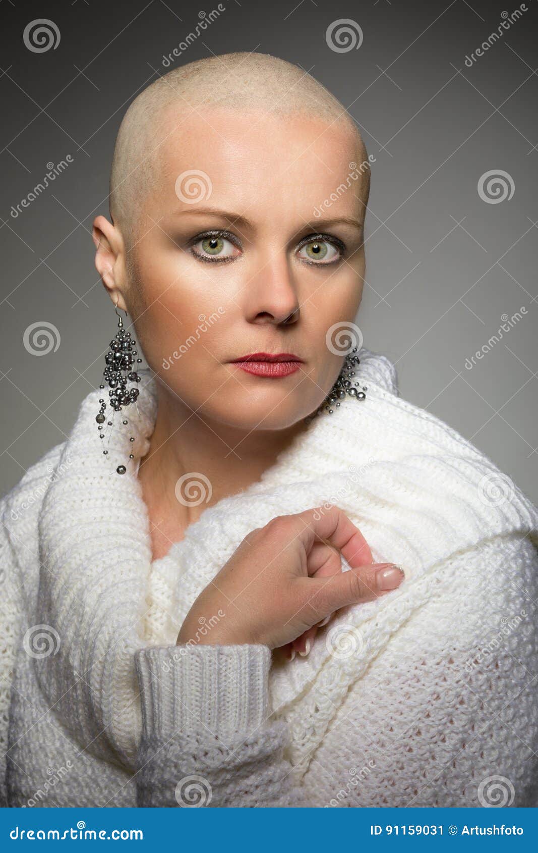 Beautiful Middle Age Woman Cancer Patient without Hair Stock Image - Image  of loss, breast: 91159031