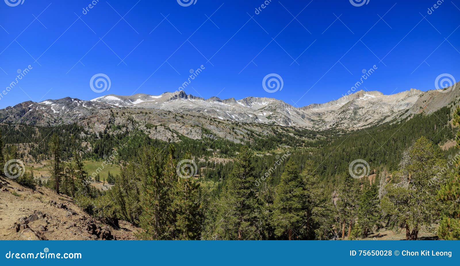 The Beautiful Mountain View of Saddlebag Lake Stock Photo Image of