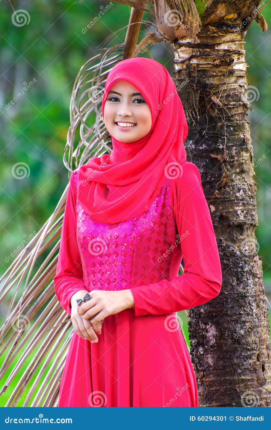  Beautiful Muslimah  Lady Wear Blouse And Hijab Stock Image 