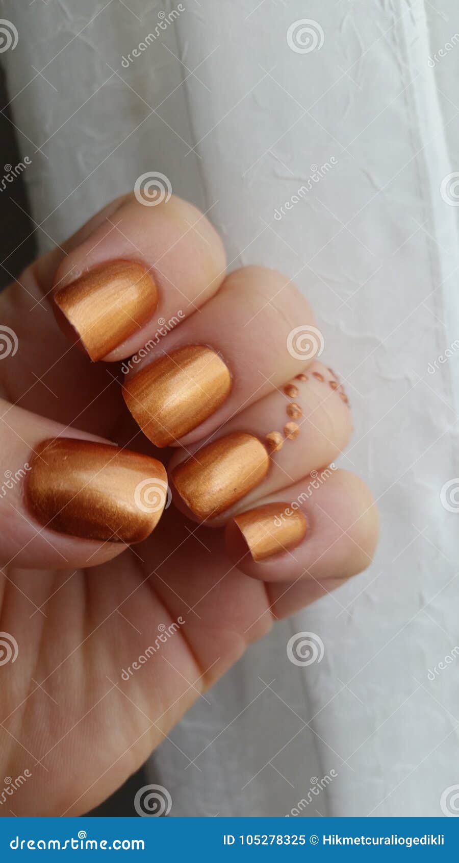Color Diva Copper Nail paint