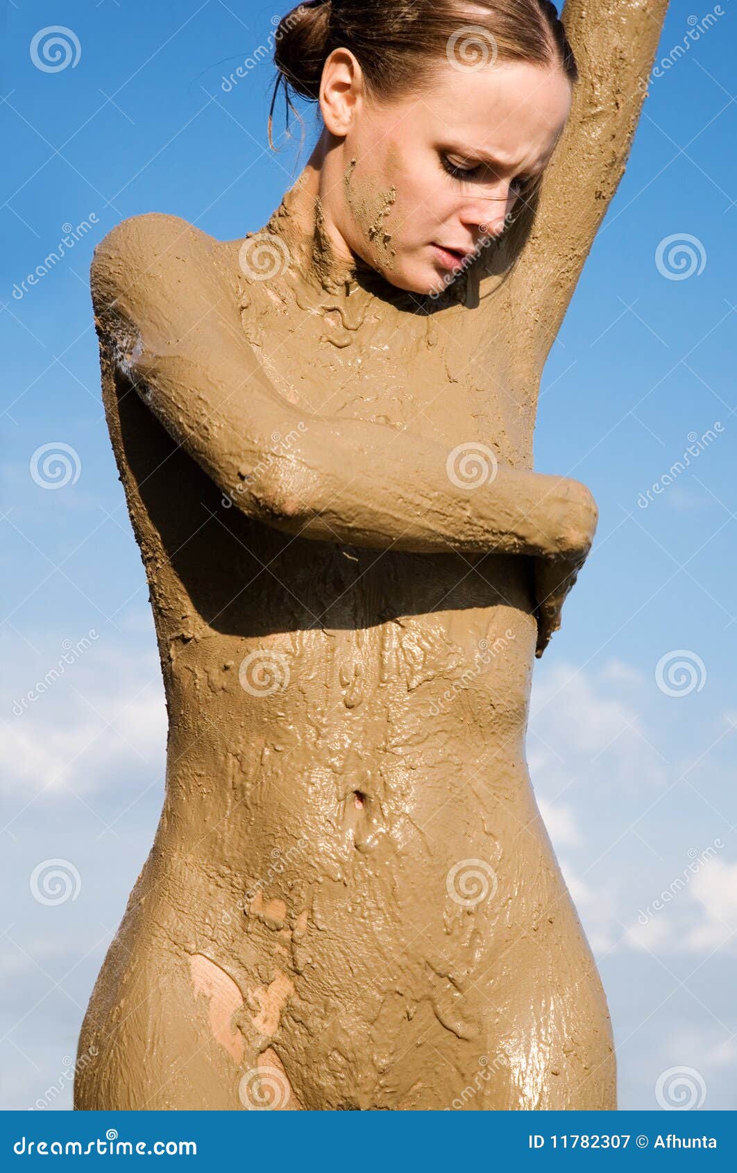 Nude Muddy Girls