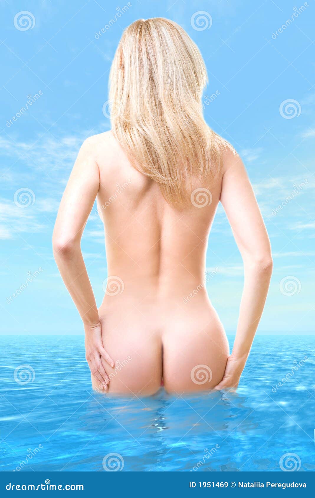 Naked Woman Water 30