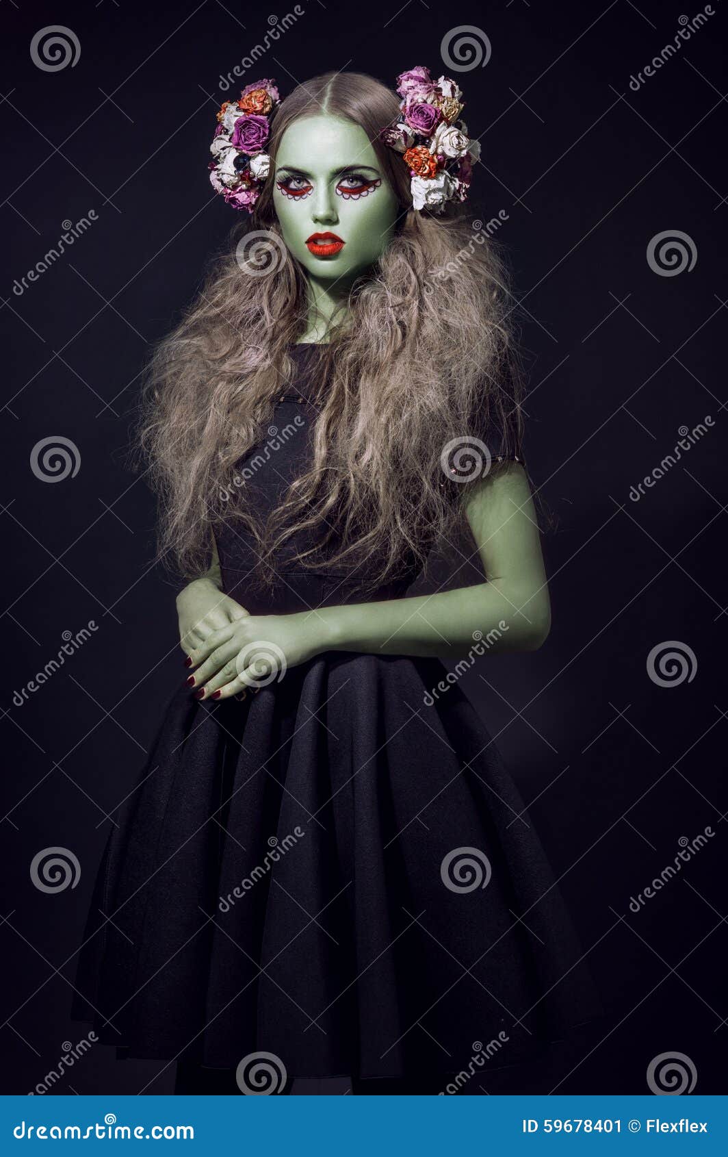 Girl Green Body Paint Club Stock Photo 204233266