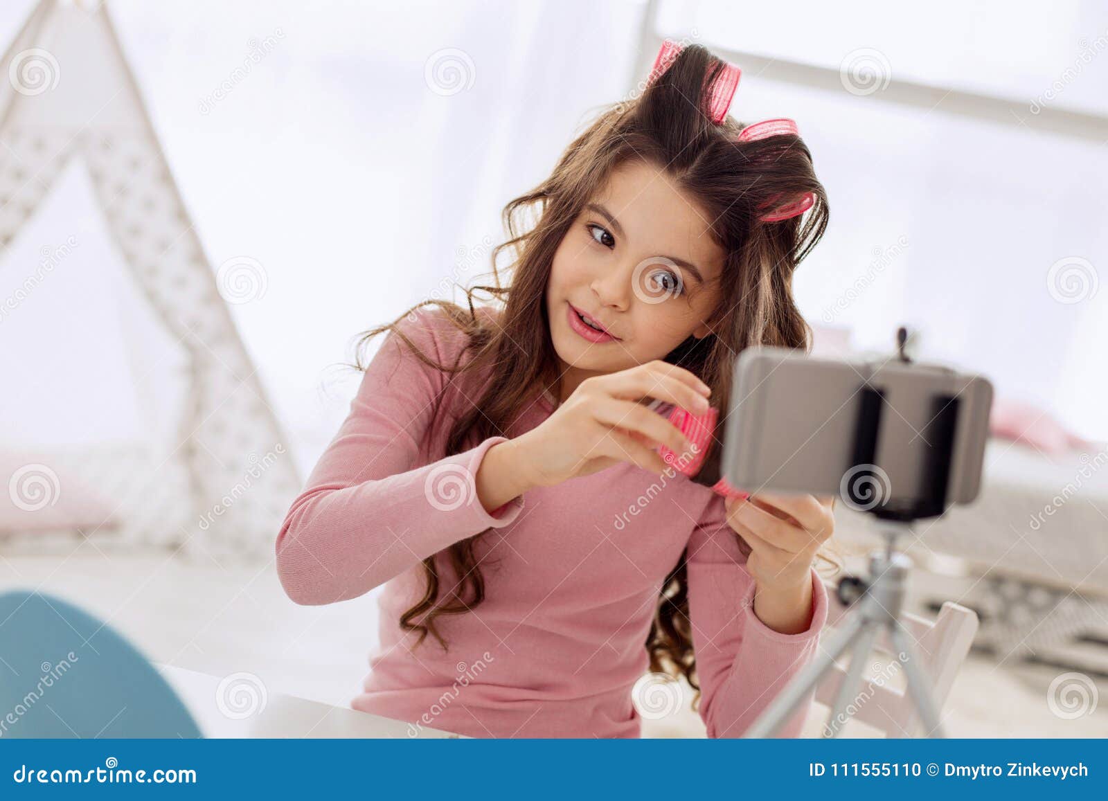 Beautiful Pre-teen Girl Recording Hair Rollers Tutorial Stock Photo - Image  of broadcast, curly: 111555110