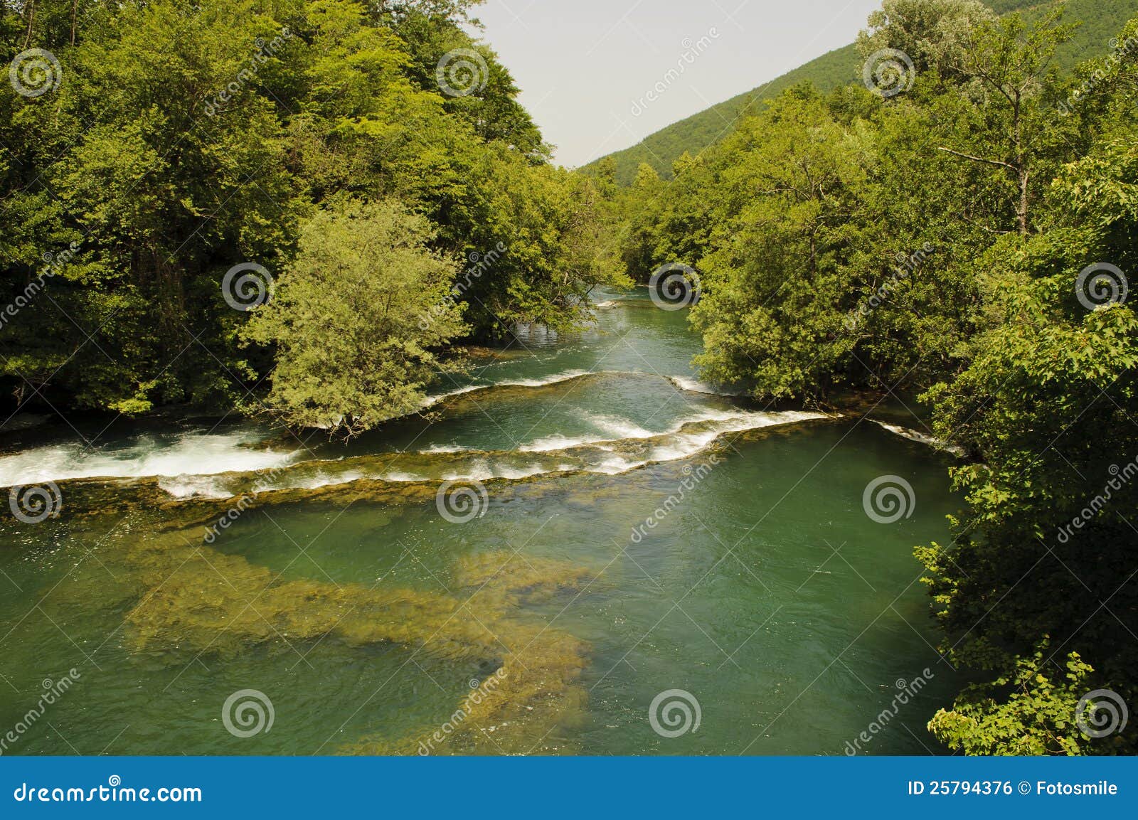beautiful river una