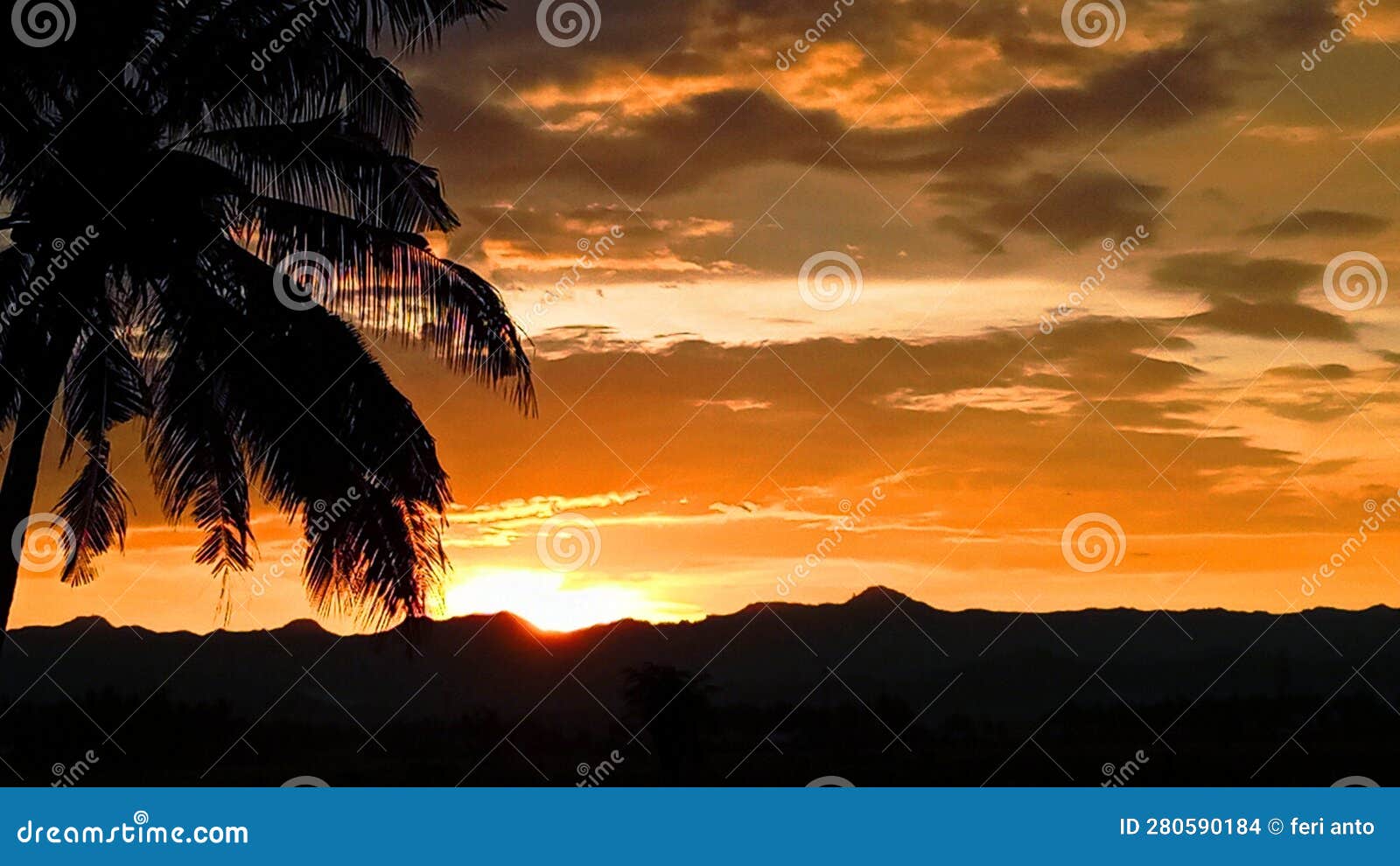 beautiful sanset that makes us always feel comfortable