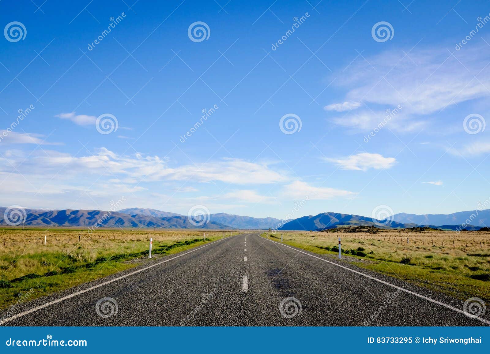 Beautiful Scenic Highway 8 of New Zealand. Stock Image - Image of ...