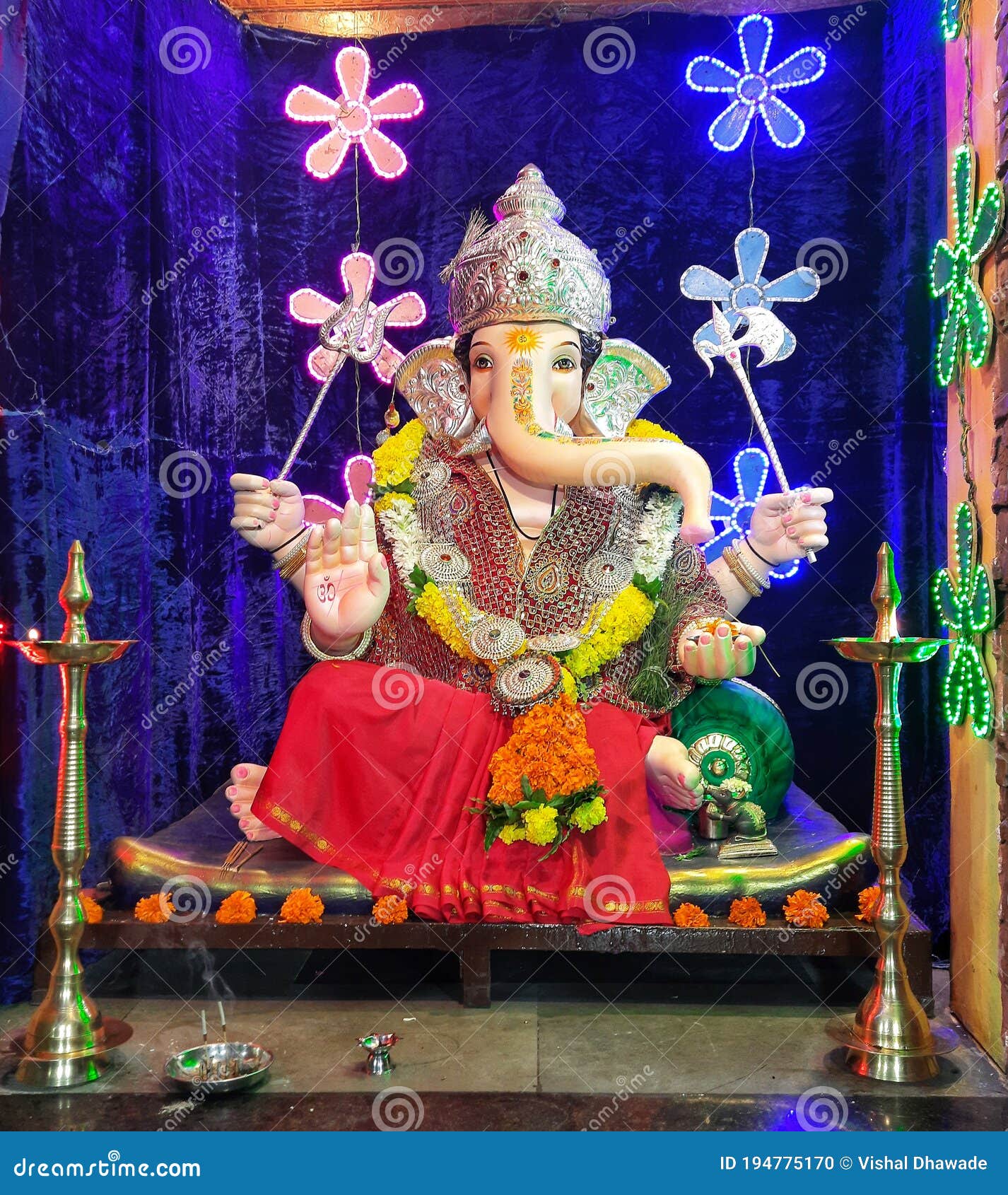 The Beautiful Sculpture of Lord Idol Ganesha Ganeshafestival2020 Pune ...