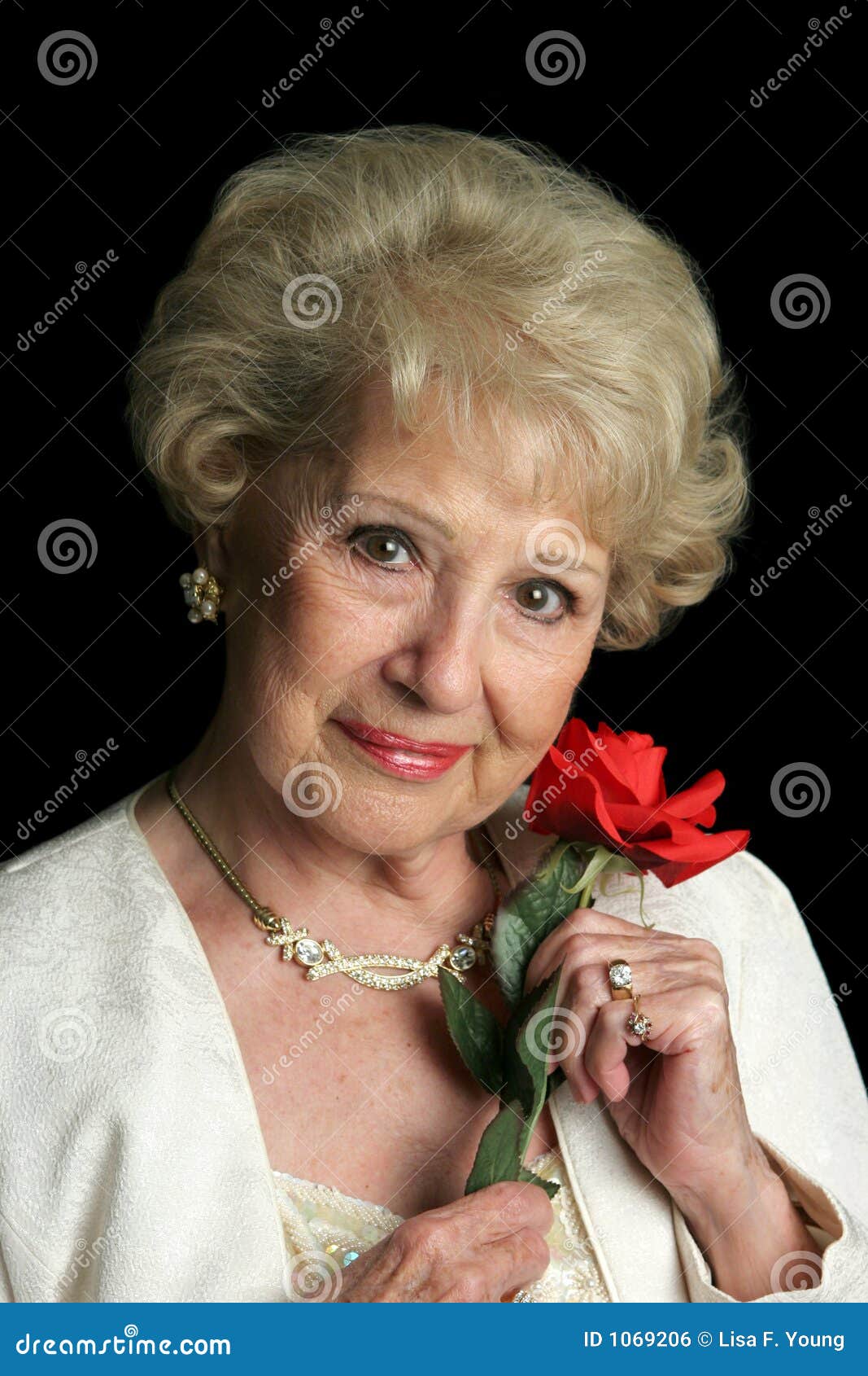 Смотреть фото пожилых красивых женщин бесплатно