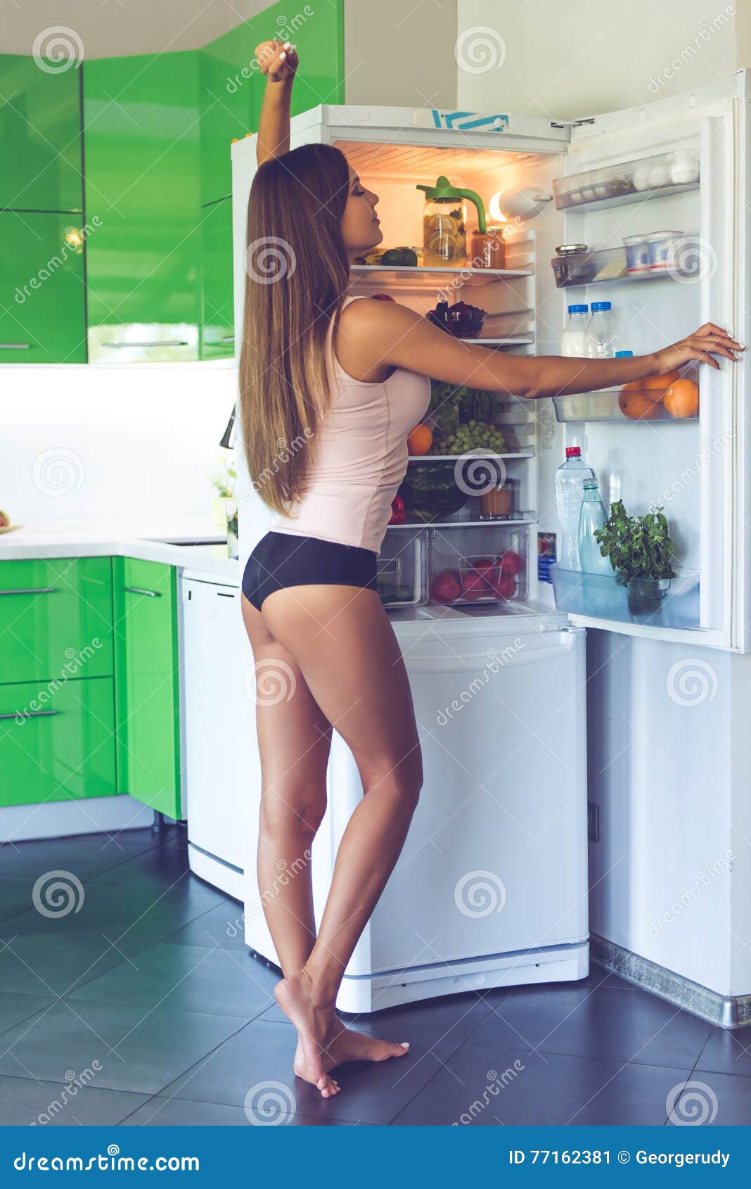 Beautiful Girl In The Kitchen Stock Image Image Of Fres
