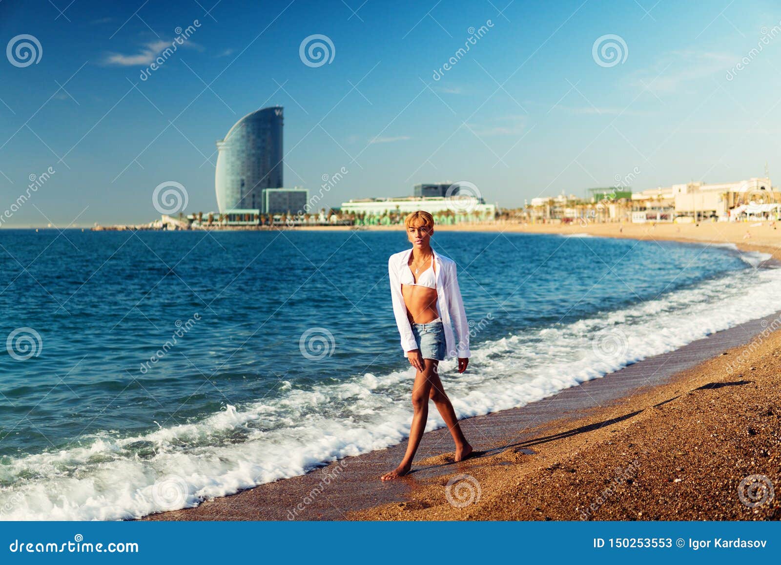 Shemales At The Beach