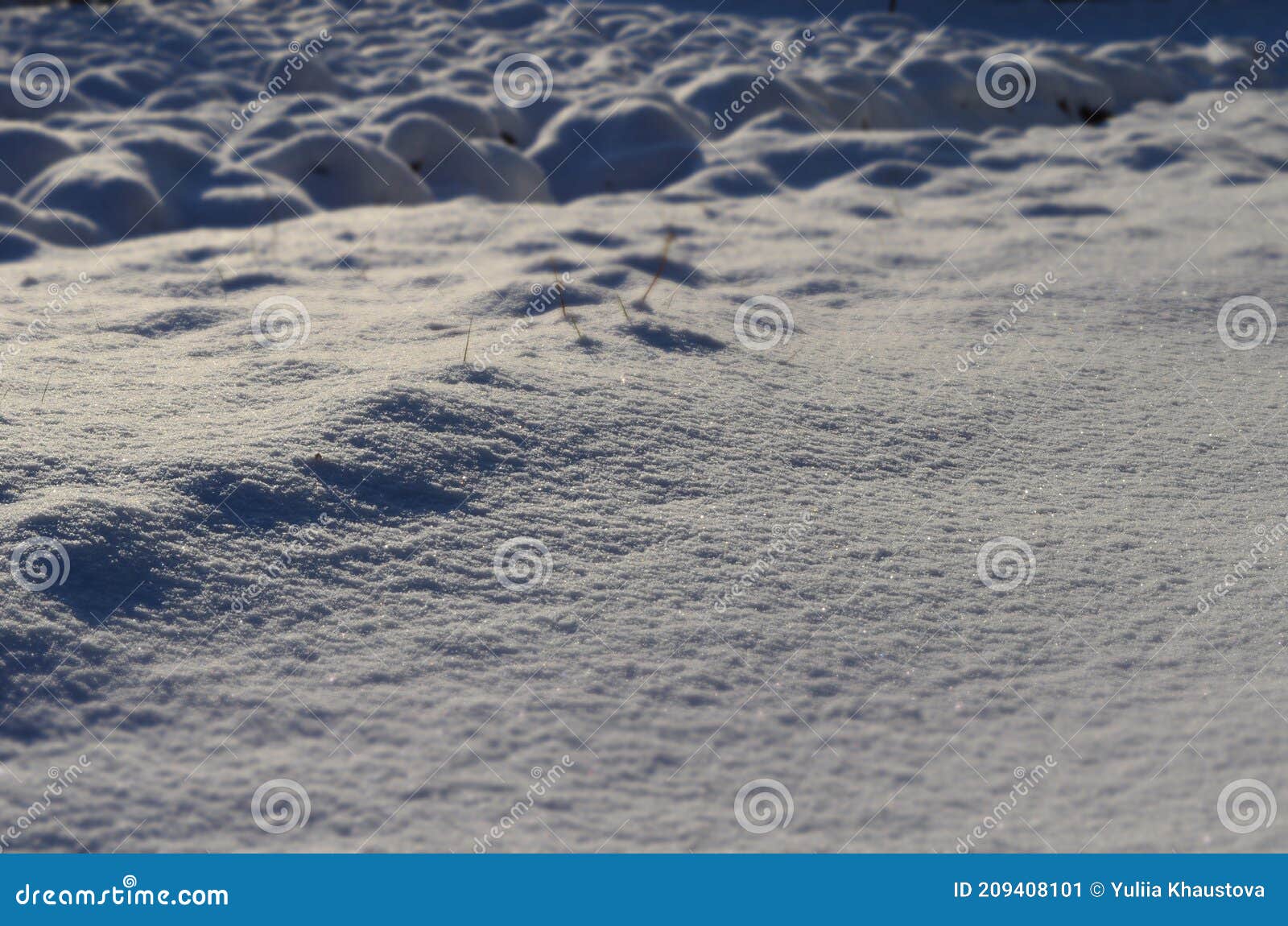 Beautiful Snow Pattern Wallpaper for Desktop, Texture of Snowfall on