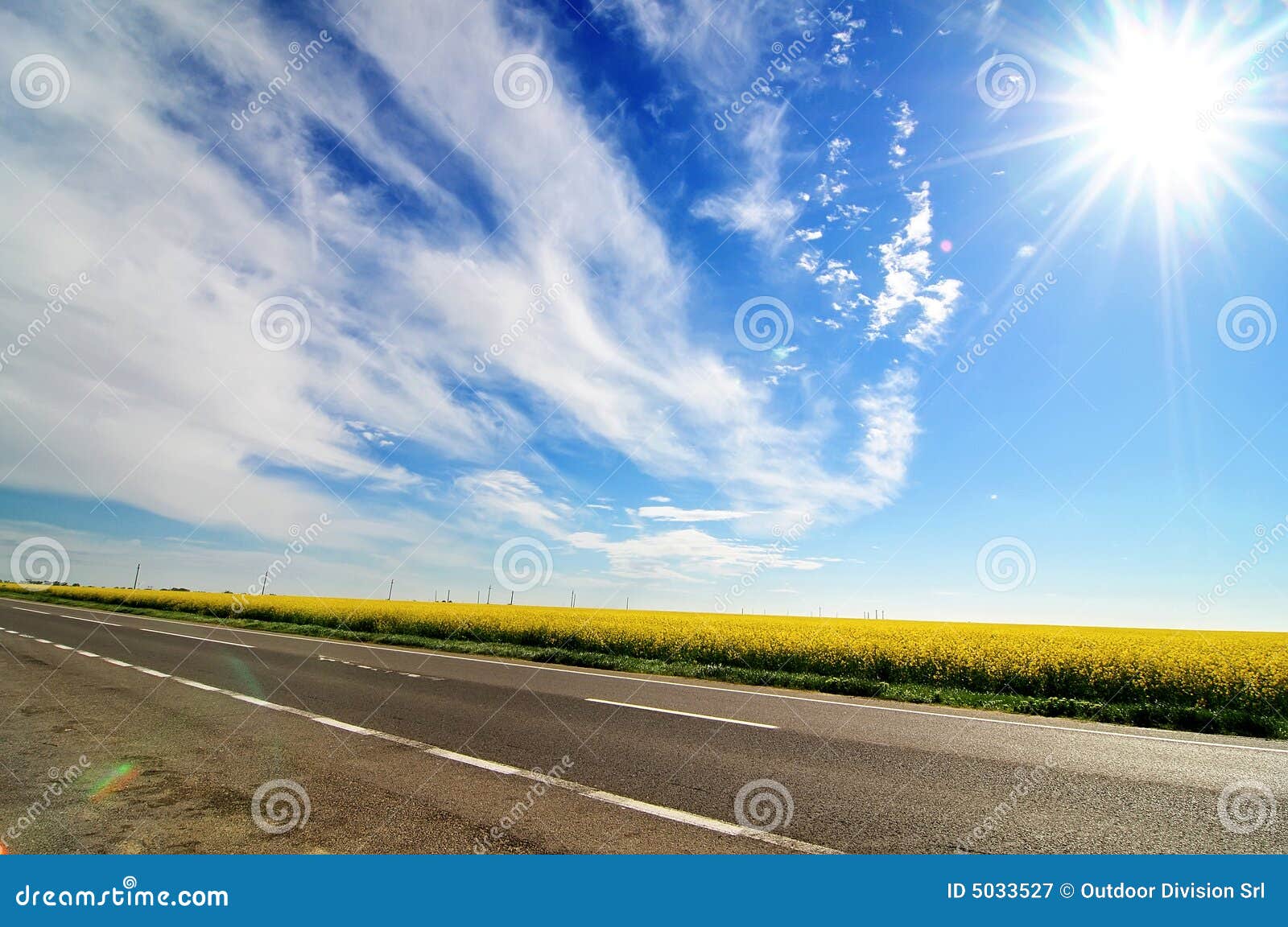 Beautiful Sunny Day Picture. Image 5033527