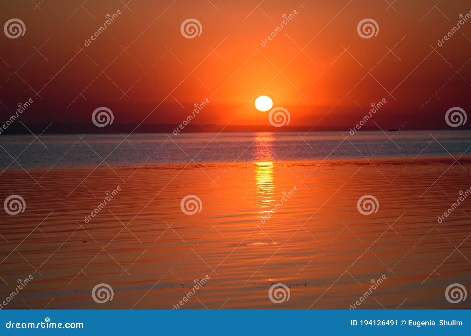 Beautiful Sunrise on the Beach. Good Morning Stock Image - Image ...