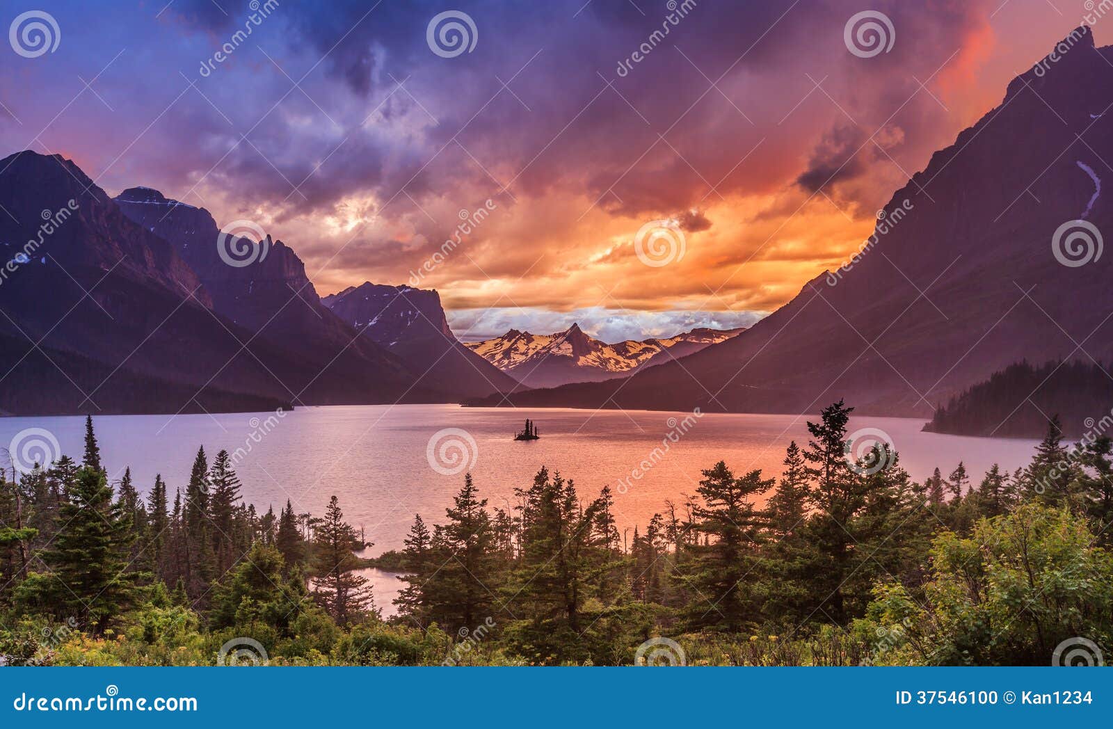 beautiful sunset at st. mary lake in glacier national park