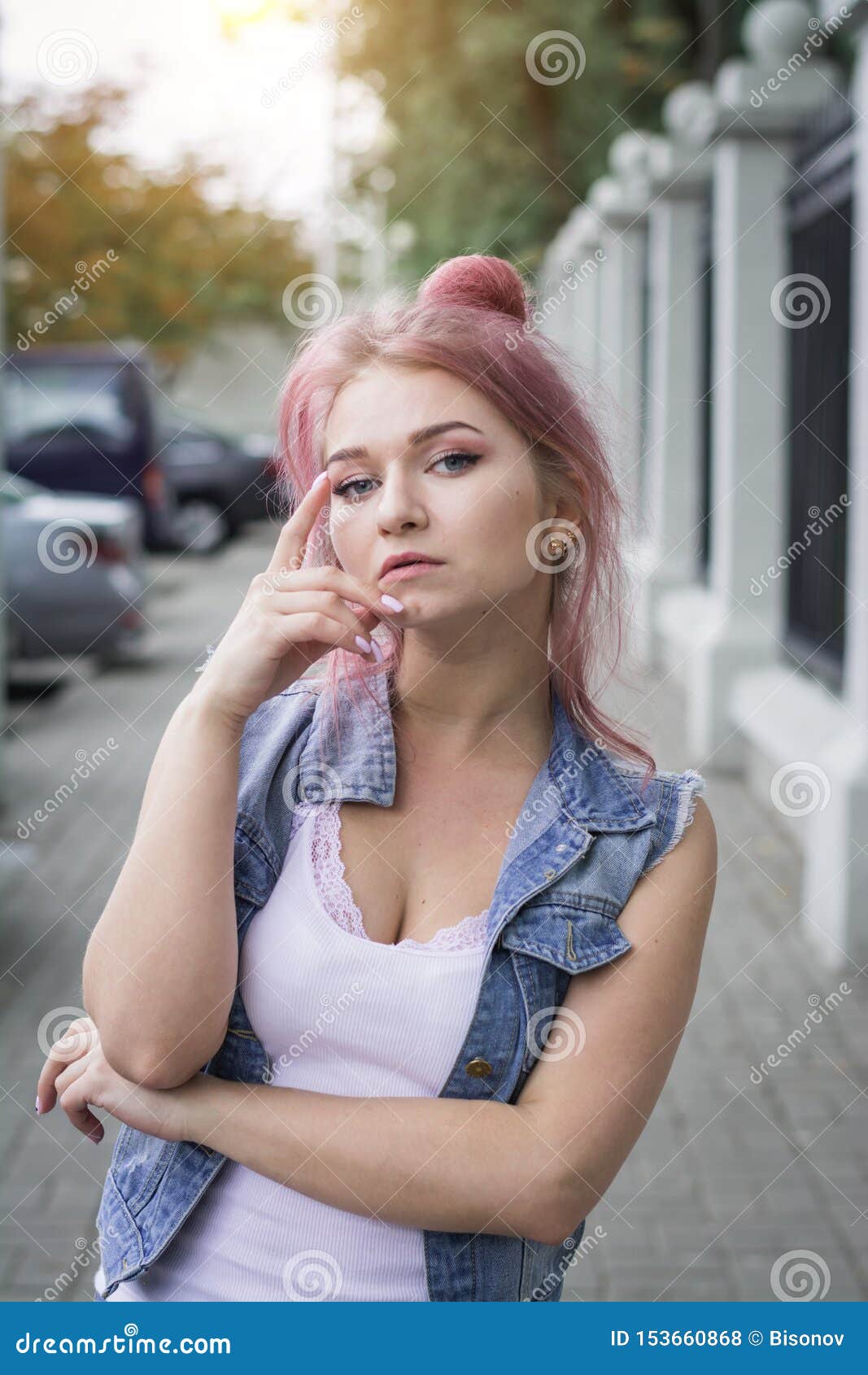 Beautiful Teen Girl with Ash-pink Hair in City Street Stock Photo - Image  of teenager, head: 153660868