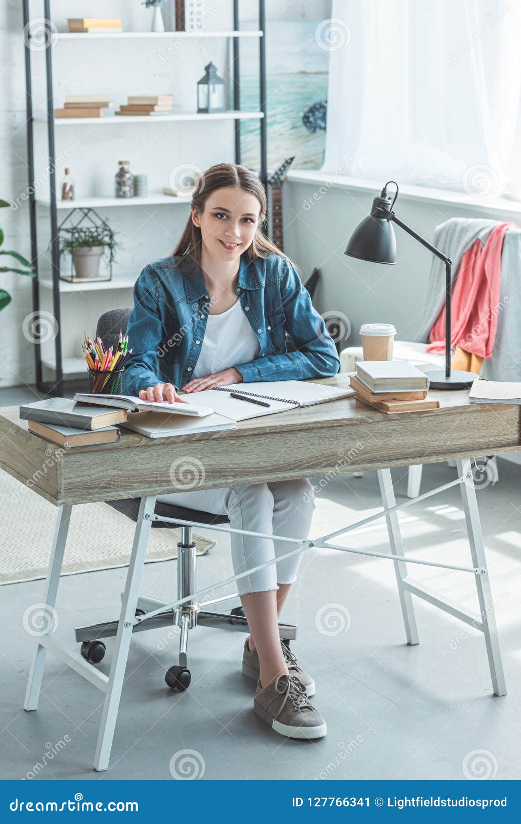 teenage girl study desk