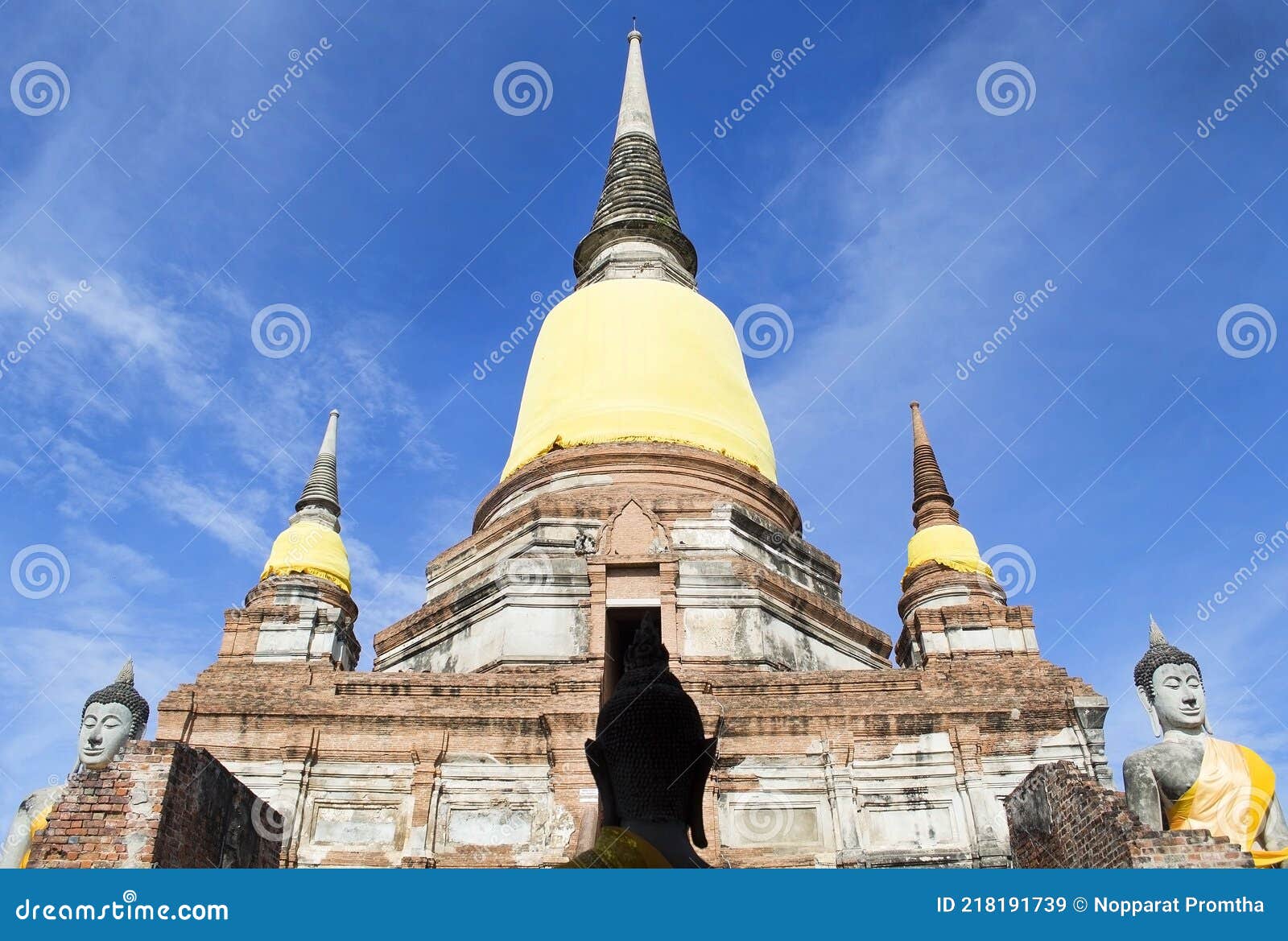beautiful view of the ancient pagoda of watyaichaimongkhon in ayutthaya, thailand