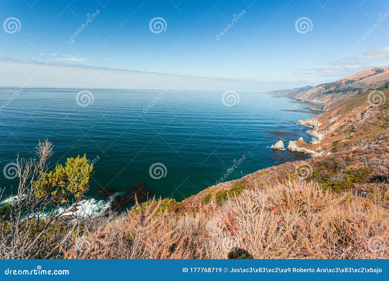 a beautiful view in  califÃÂ³rnia coast - big sur, condado de monterey, califÃÂ³rnia