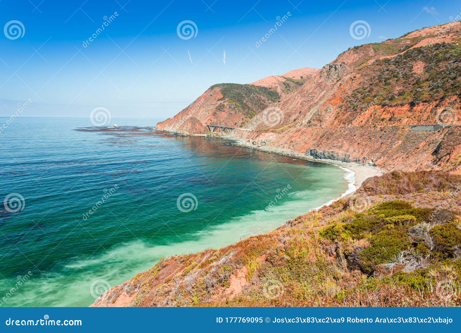 a beautiful view in  califÃÂ³rnia coast - big sur, condado de monterey, califÃÂ³rnia