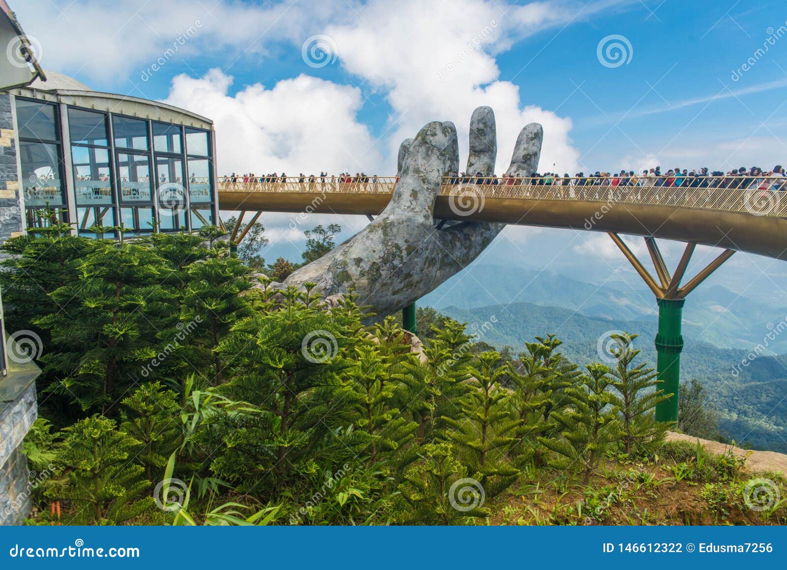 A View of Golden Bridge in Sunworld Ba Na Hills Park in Da Nang, Vietnam. Editorial Photography - Image of travel, nang: 146612322