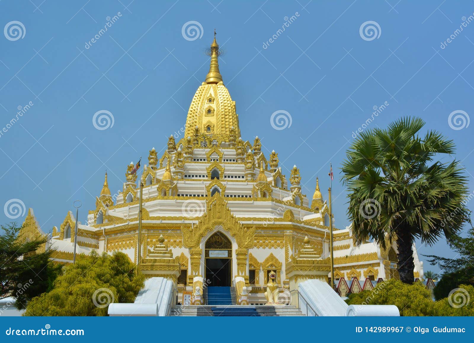 beautiful view of the swe taw myat pagoda in yangon, myanmar