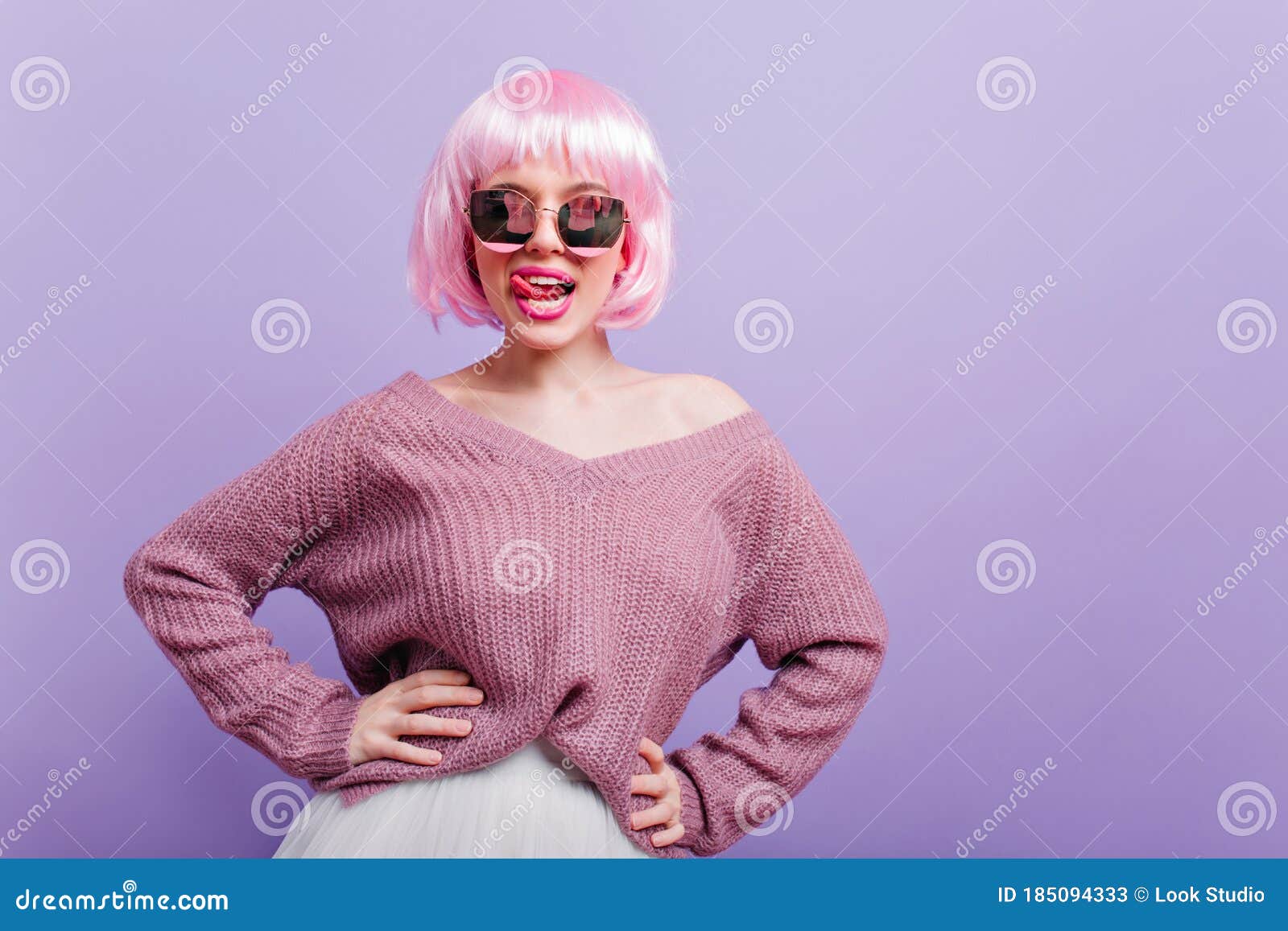 Beautiful White Girl in Trendy Wig Having Fun during Photoshoot ...