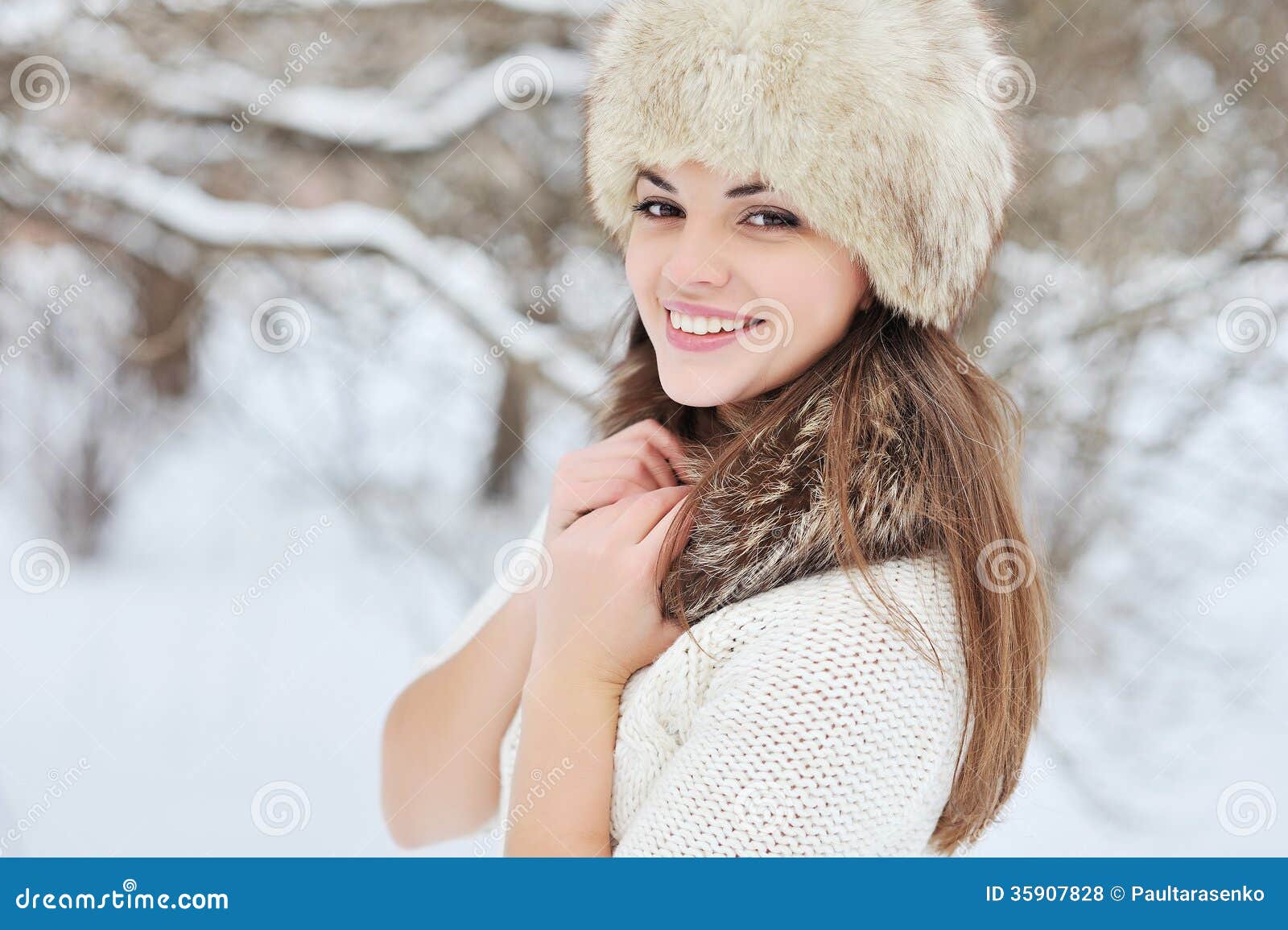 Beautiful Winter Portrait of Young Woman Stock Photo - Image of close ...
