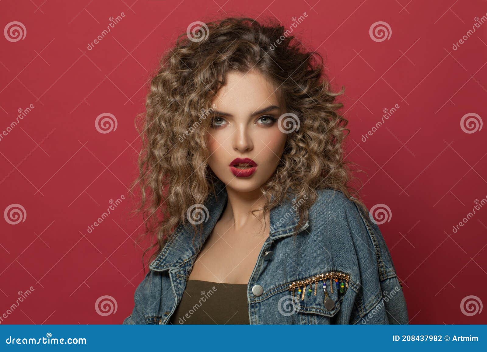 Beautiful Woman with Curly Hair. Caramel Balayage Highlights Coloring Stock  Photo - Image of face, facial: 208437982