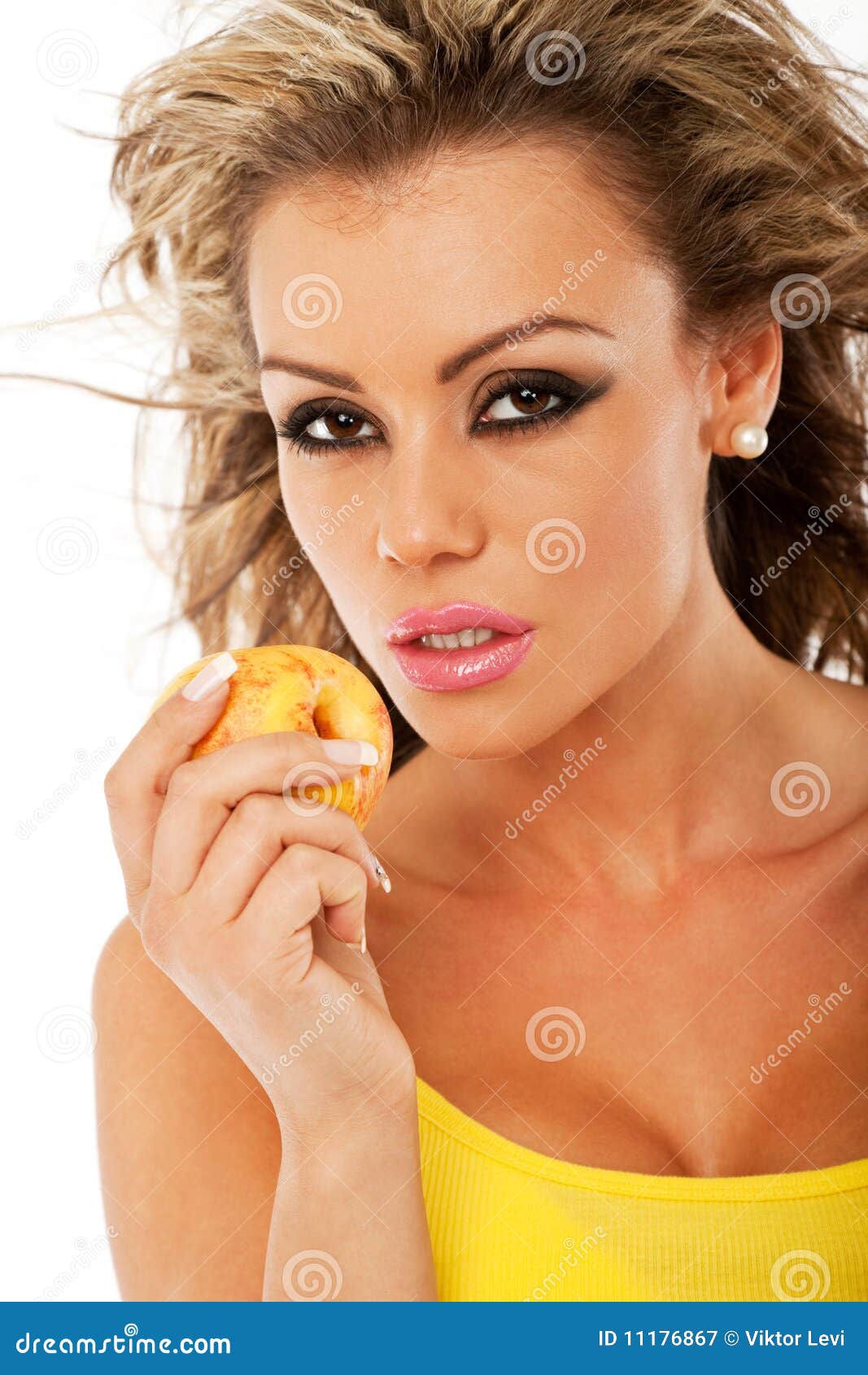 Beautiful Woman Holding a Peach Stock Image Image of eating, wellness