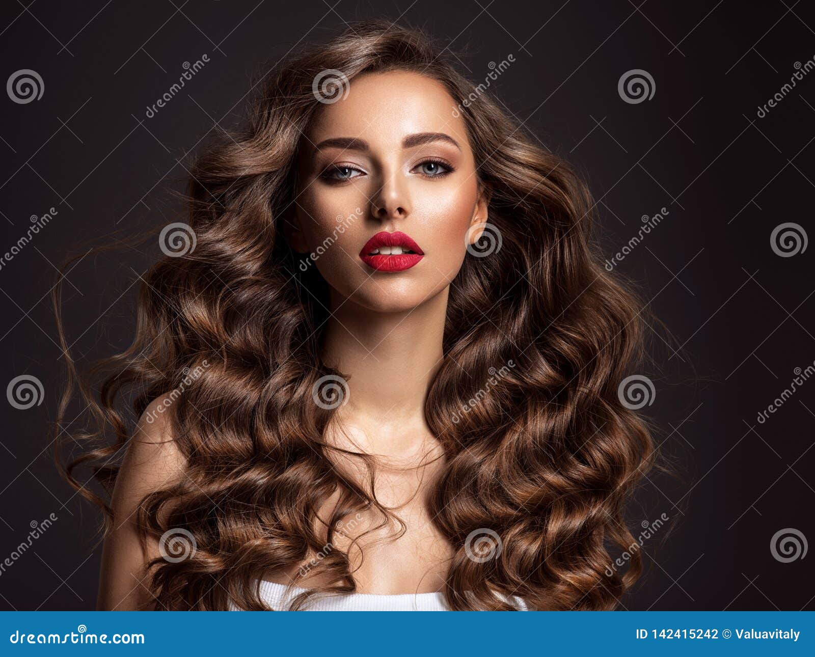 Beautiful Woman with Long Brown Hair and Red Lipstick Stock Photo - Image  of beauty, posing: 142415242