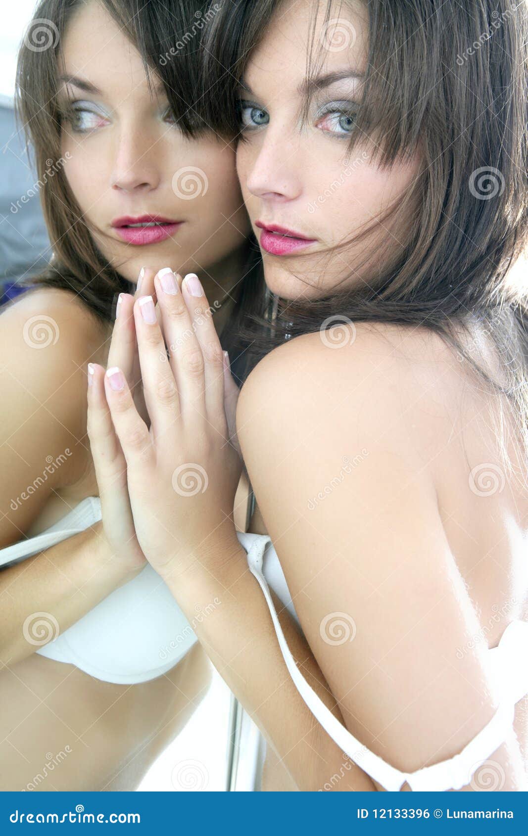 1,434 Two Young Beautiful Woman Twins Stock Photos