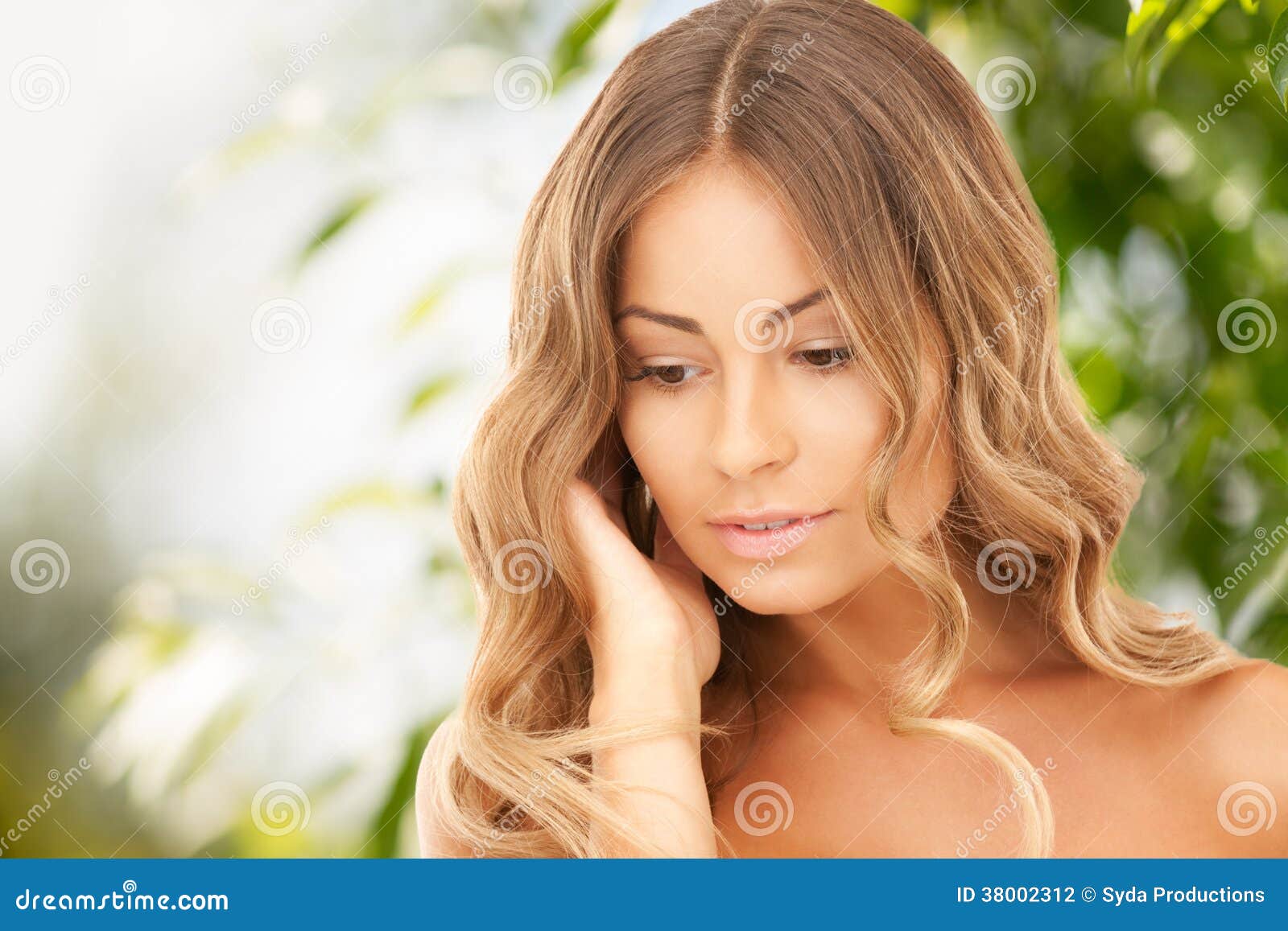 1,256,300+ Natural Beauty Woman Stock Photos, Pictures & Royalty-Free  Images - iStock
