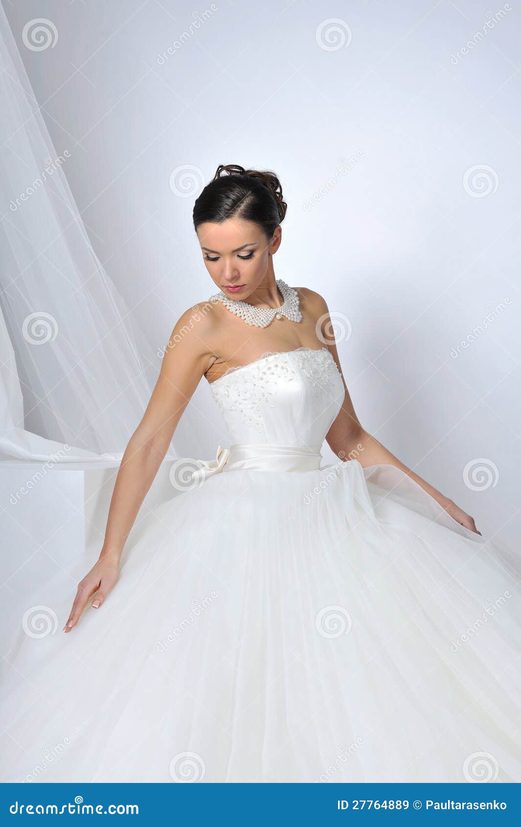 Beautiful Woman Wearing Luxurious Wedding Dress Stock Image - Image of ...