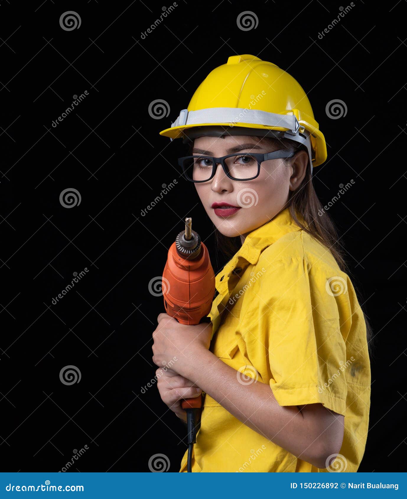 Black Man Hammers Asian Woman