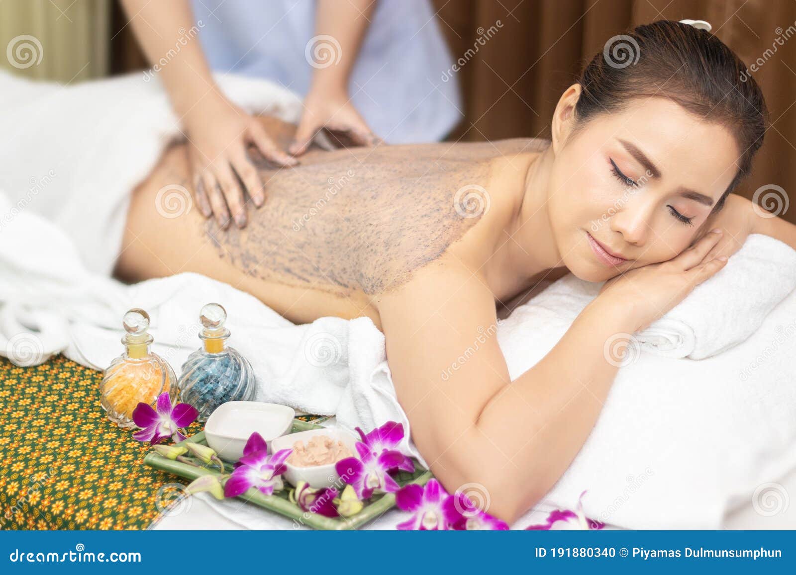 Naked Massage