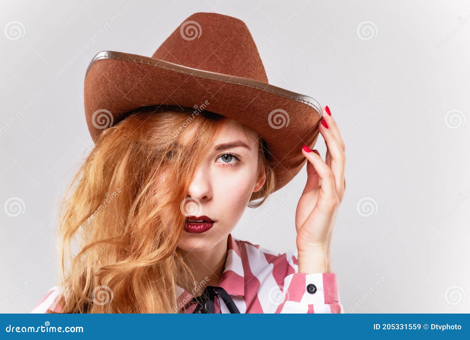 Blonde cowboy hat - wide 2