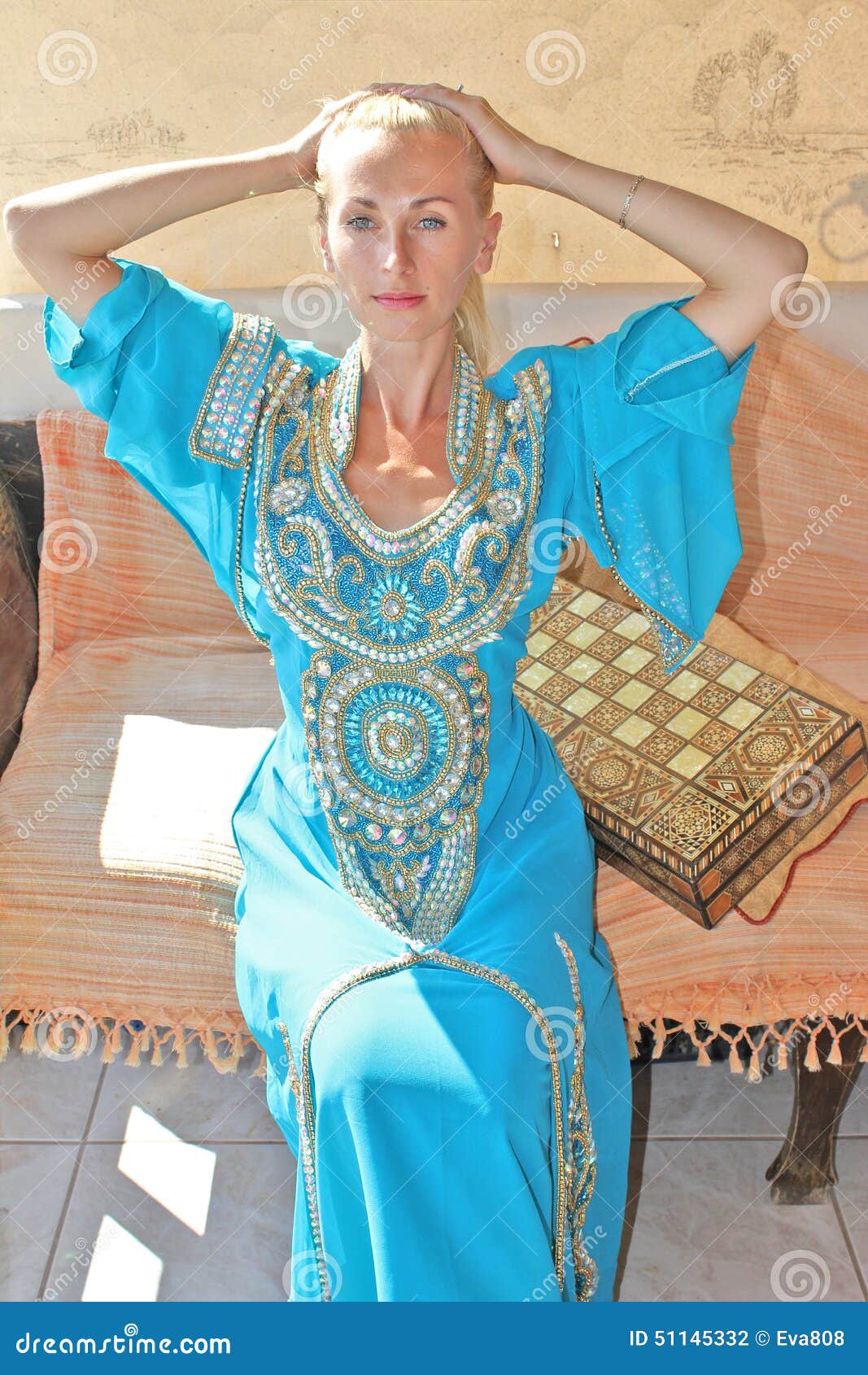 A Saudi Arabian Gulf girl wearing clothes from the old Saudi heritage, old  Saudi fashion, authentic Saudi heritage, holidays and occasions, Gergean -  Photo #39147 - Stock Photos - Exclusive Gulf Arab