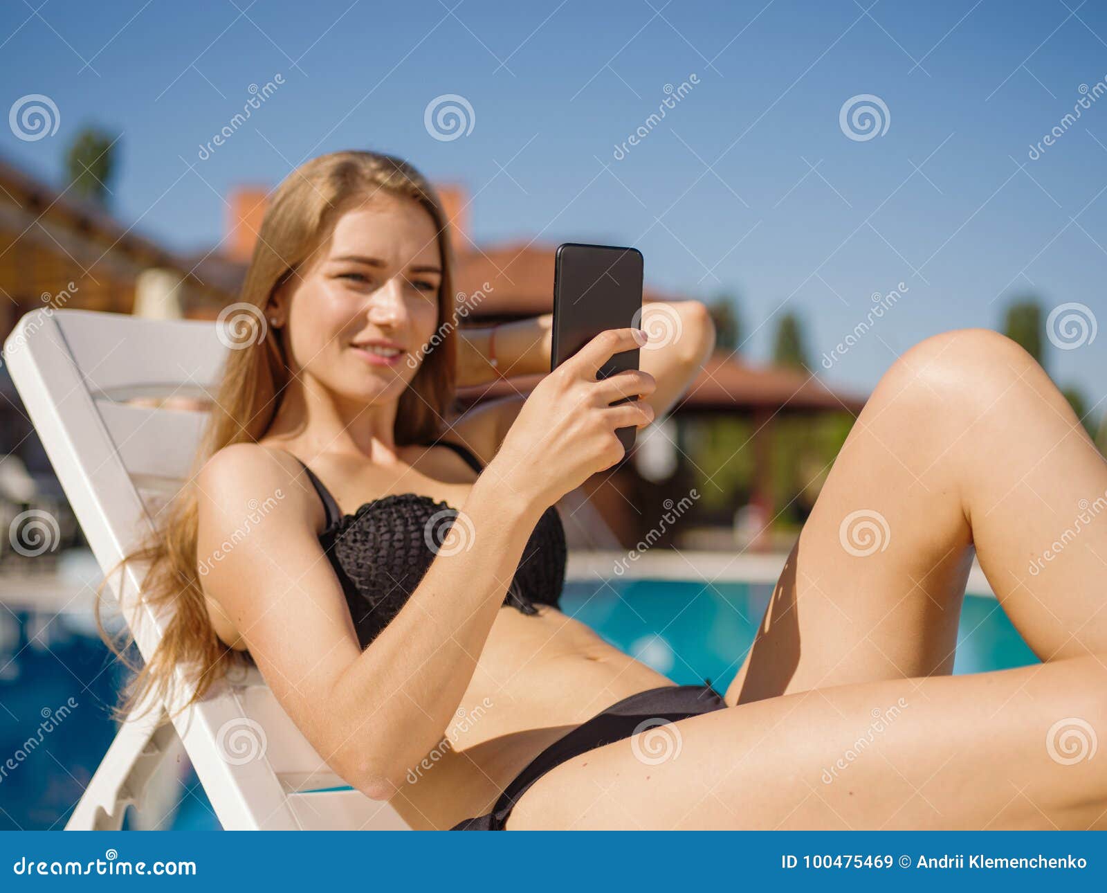 cute blonde girl bikini selfie gallerie